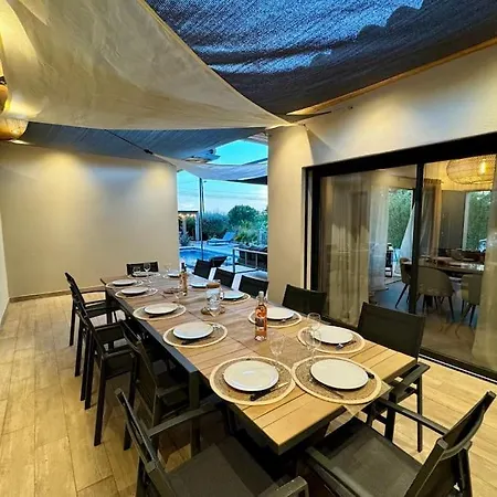 Charmante Villa, 10pers, Clim,piscine,grand Jardin Pougnadoresse