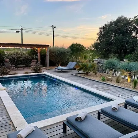 Charmante Villa, 10pers, Clim,piscine,grand Jardin Pougnadoresse