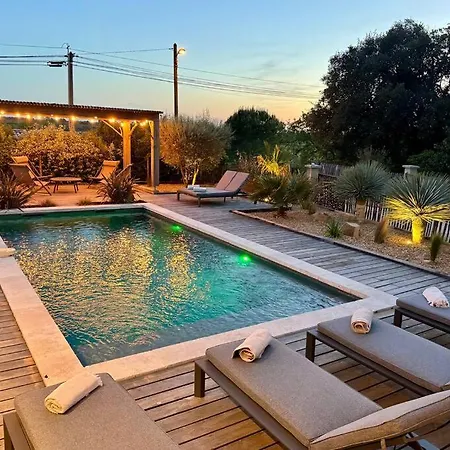 Charmante Villa, 10pers, Clim,piscine,grand Jardin Pougnadoresse