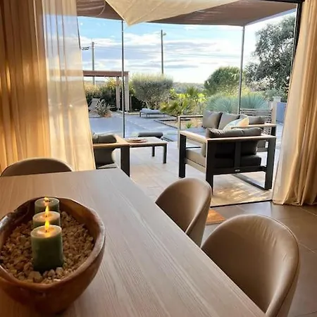 Charmante Villa, 10pers, Clim,piscine,grand Jardin Pougnadoresse