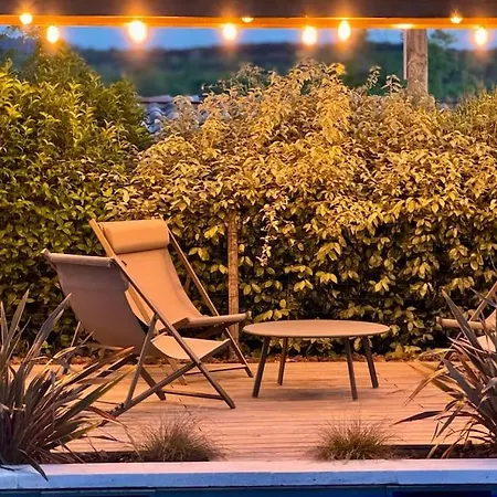 Villa Charmante Villa, 10pers, Clim,piscine,grand Jardin Pougnadoresse