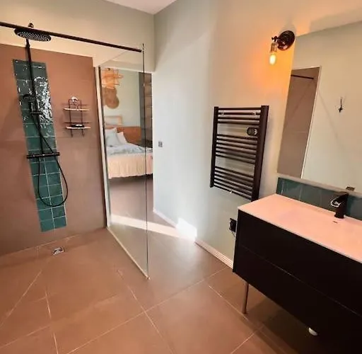 Charmante Villa, 10pers, Clim,piscine,grand Jardin Pougnadoresse