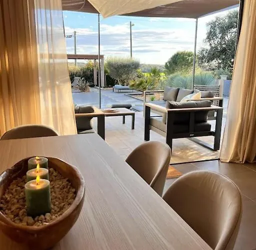 Charmante Villa, 10pers, Clim,piscine,grand Jardin Pougnadoresse